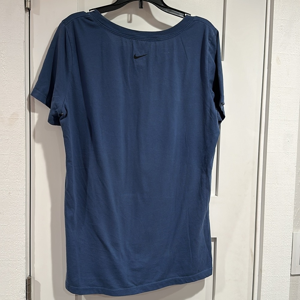 Nike Tee - Picture 5 of 6